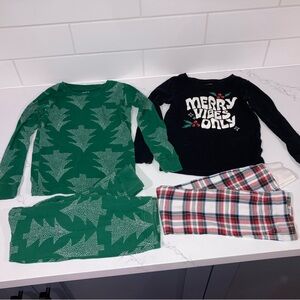 Kids Christmas Holiday Pajamas Set Carter’s/Old Navy - size 7 & 6